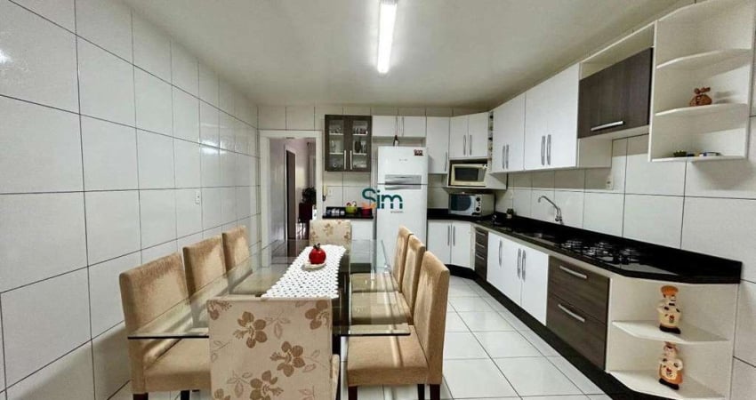 Casa com 3 quartos à venda na Rua Ernesto Diavan, Palmital, Chapecó