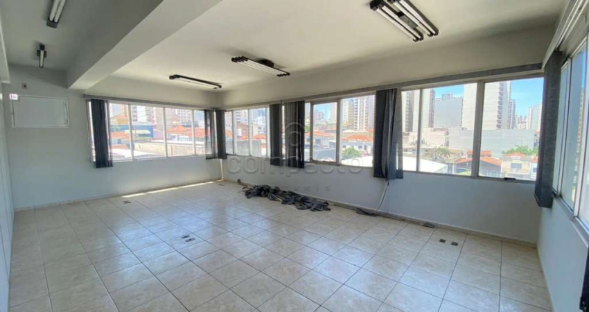Comercial Sala/Loja Condomínio em São José do Rio Preto