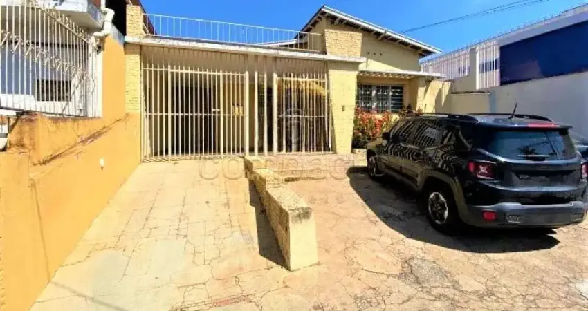 Casa com 3 quartos para alugar na Rua Siqueira Campos, Parque Industrial, São José do Rio Preto