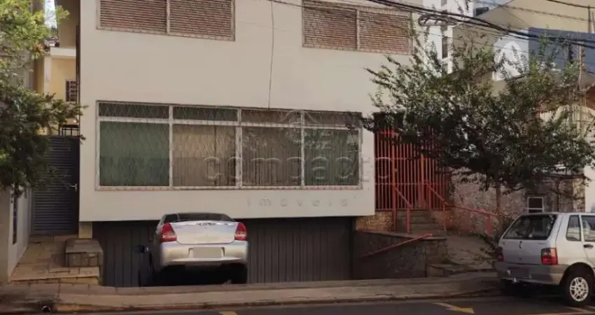Casa com 6 quartos para alugar na Rua Quinze de Novembro, Centro, São José do Rio Preto
