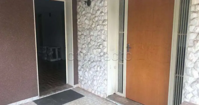 Casa com 3 quartos para alugar na Rua Coronel Spínola de Castro, Centro, São José do Rio Preto