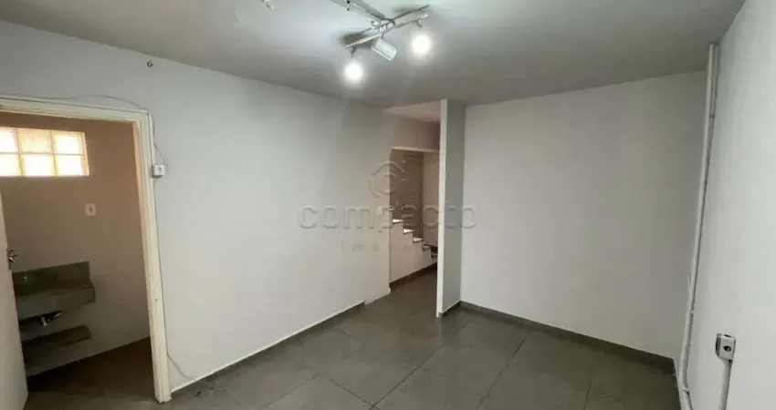 Casa com 2 quartos para alugar na Rua Silva Jardim, Vila Santa Cruz, São José do Rio Preto