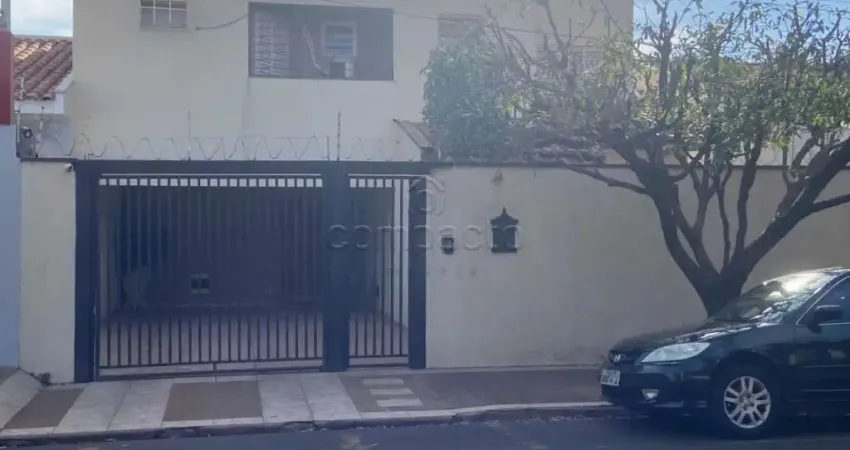 Casa com 3 quartos para alugar na Rua José Urias Fortes, Vila São Manoel, São José do Rio Preto