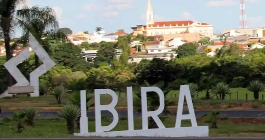 Terreno à venda no Centro, Ibirá 