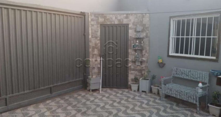 Casa com 2 quartos à venda no Parque das Amoras, São José do Rio Preto 