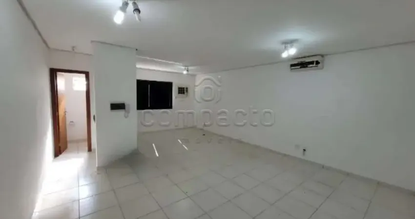 Comercial Sala/Loja Condomínio em São José do Rio Preto