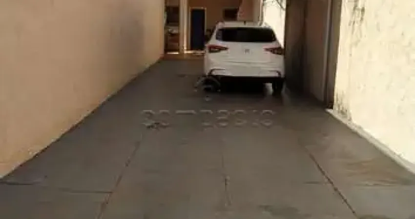 Casa com 5 quartos à venda no Centro, Guapiaçu