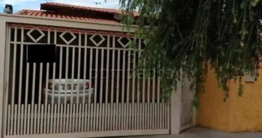 Casa com 3 quartos à venda na Vila Toninho, São José do Rio Preto