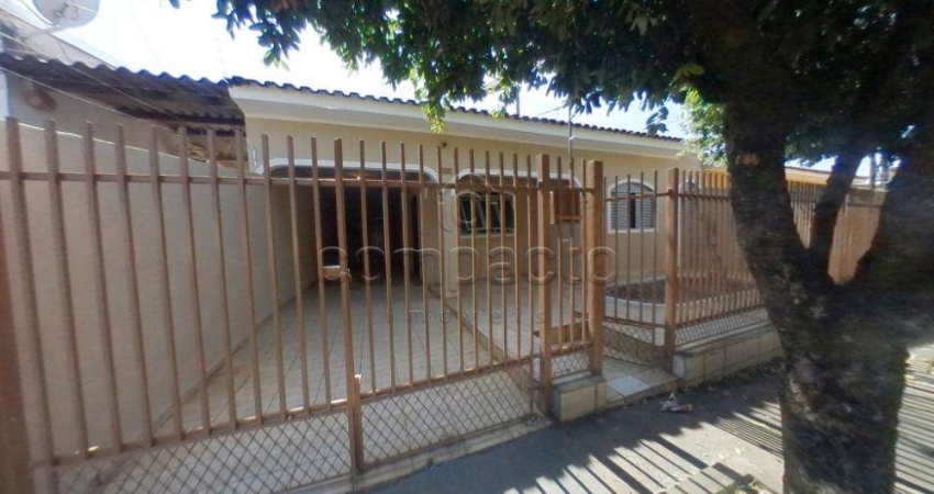 Casa Vende - 3 quartos - Conjunto Habitacional Cristo Rei