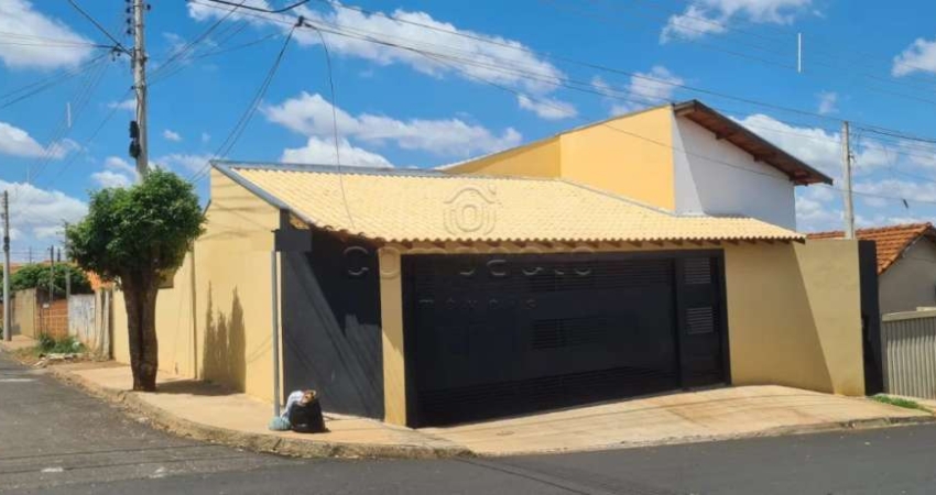 Casa Padrão em Monte Aprazível