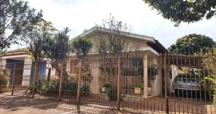 Casa com 2 quartos à venda no Centro, Bálsamo 