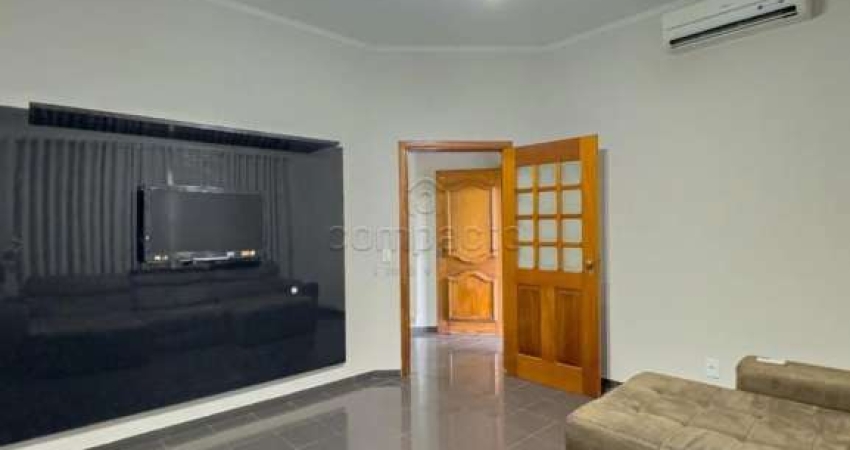 Casa com 3 quartos à venda na Vila São Judas Tadeu, São José do Rio Preto 
