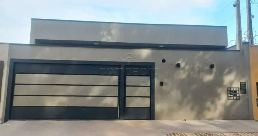 Casa com 3 quartos para alugar na Rua Ramiro Lopes Munhoz, Santa Bárbara, Cedral