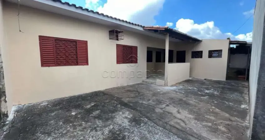 Casa com 2 quartos para alugar na Avenida Vinte e Cinco de Janeiro, Vila Anchieta, São José do Rio Preto