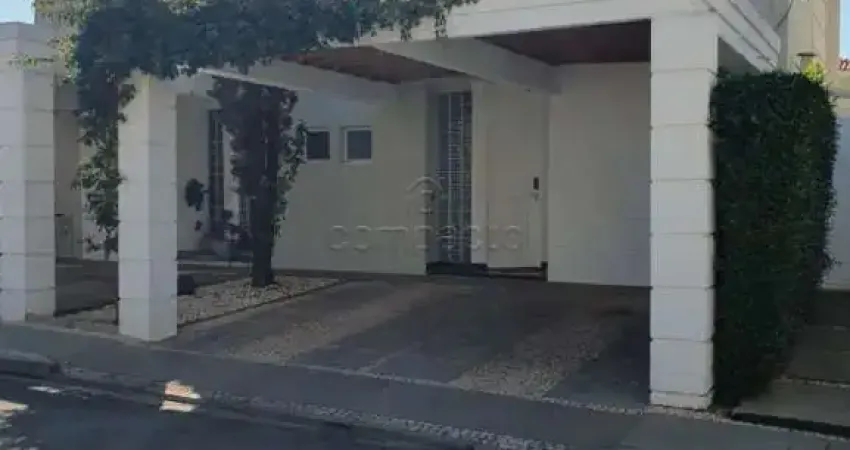 Sobrado com 3 Quartos (1 Suíte) para alugar - Green Valley