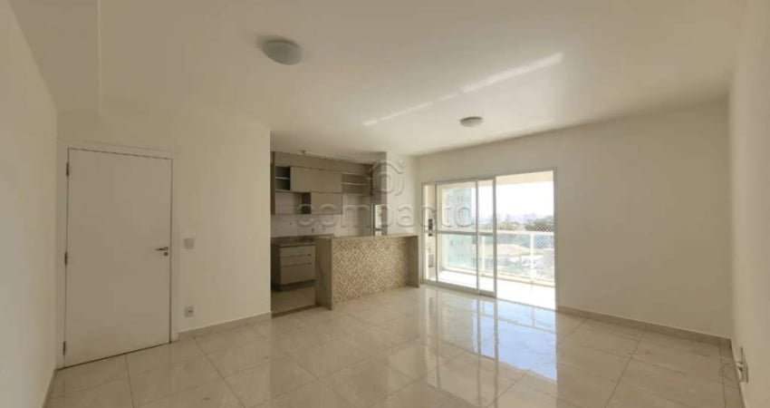 Apartamento com 3 quartos para alugar na José Polachini Sobrinho, Jardim Urano, São José do Rio Preto
