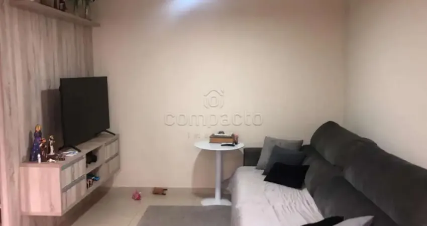 Casa assobradada 3 quartos no Residencial Village Imperial