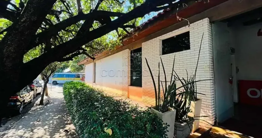 Casa comercial para alugar na Rua Doutor Raul Silva, Vila Redentora, São José do Rio Preto