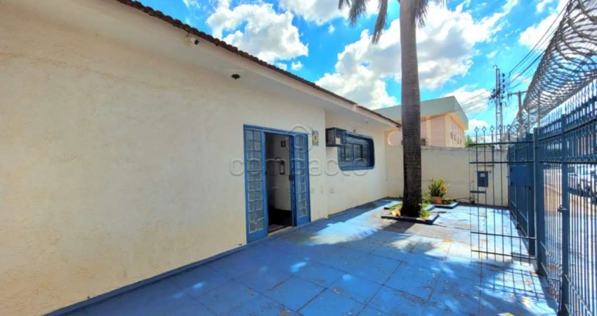 Comercial Casa em São José do Rio Preto