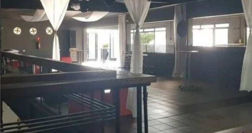 Casa comercial para alugar na Rua João Benhossi, Estância Jockey Clube, São José do Rio Preto