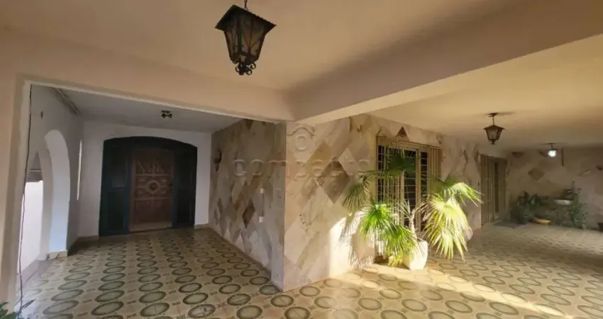 Comercial Casa em São José do Rio Preto
