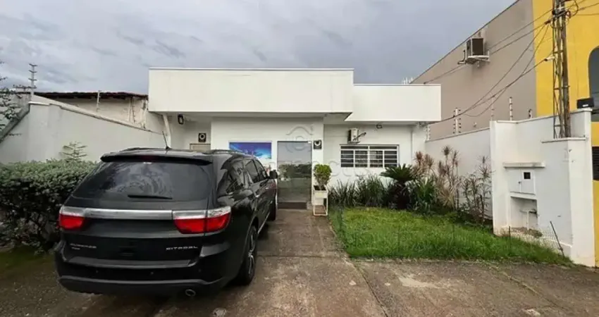 Comercial Casa em São José do Rio Preto