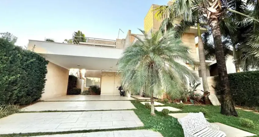 Sobrado com 4 Suítes e Varanda Gourmet - Residencial Eco Village I