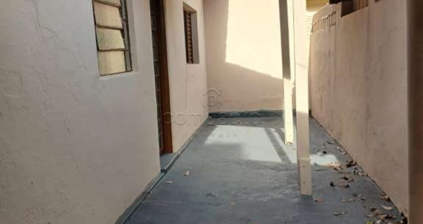 Casa com 1 quarto para alugar na Rua Santo André, Jardim Europa, São José do Rio Preto