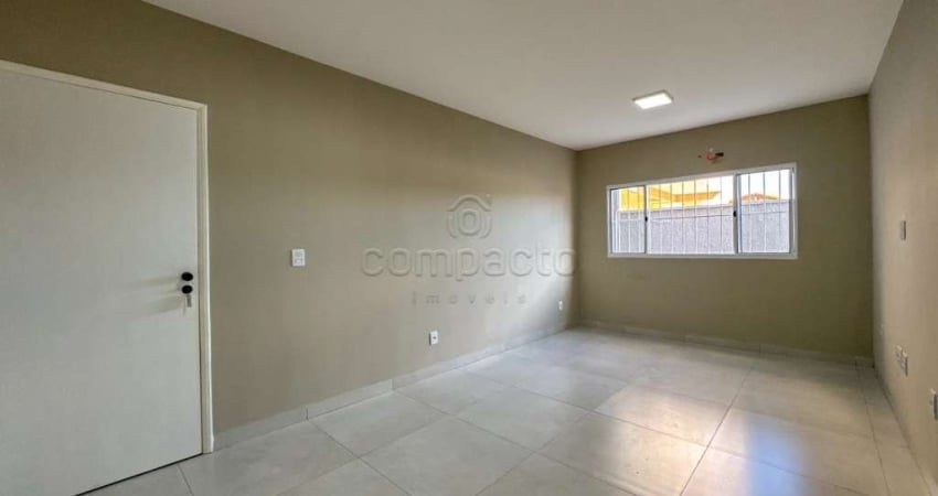 Apartamento com 3 quartos para alugar na Rua Capitão José Maria, Jardim Urano, São José do Rio Preto