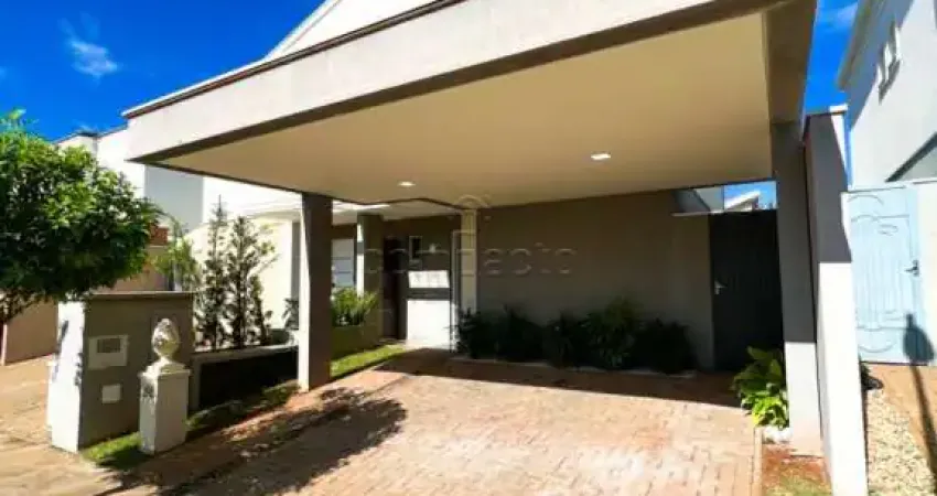 Sobrado em Condomínio com 3 Quartos para locação  - Village Imperial