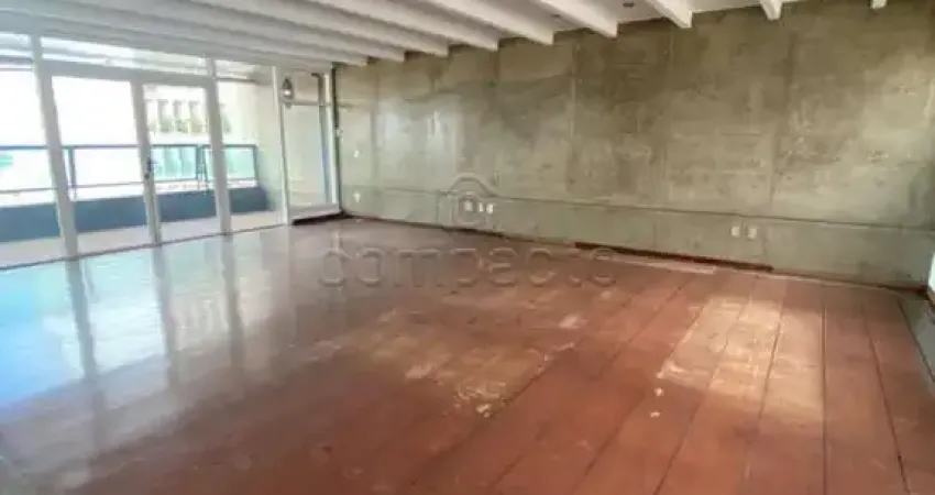 Apartamento com 4 quartos para alugar na Rua Siqueira Campos, Centro, São José do Rio Preto