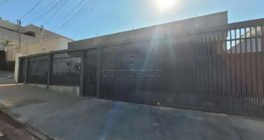 Casa comercial para alugar na Rua Piracicaba, Santos Dumont, São José do Rio Preto