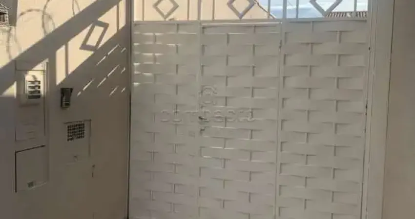 Casa com 2 quartos para alugar na Rua Santo Mazzaro, Jardim Santa Lúcia, São José do Rio Preto