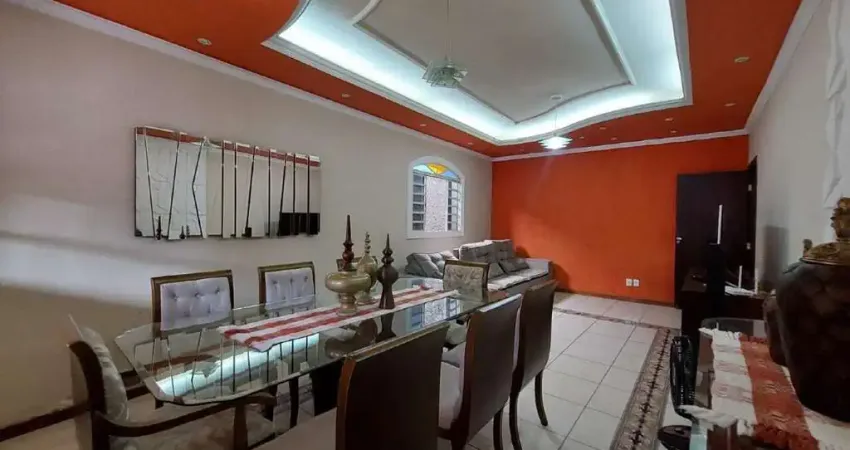 Casa com 3 quartos à venda no Petrovale, Betim