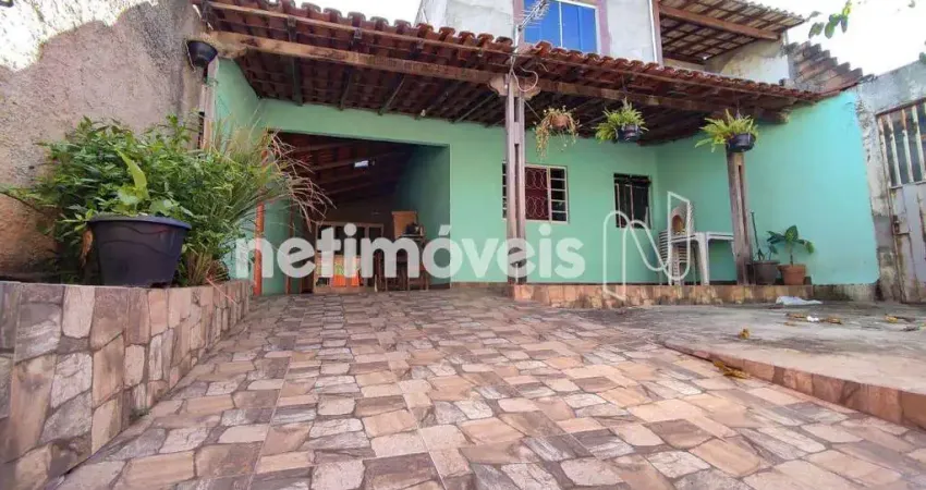 Casa com 3 quartos à venda na Rua das Violetas, Sapucaia, Contagem