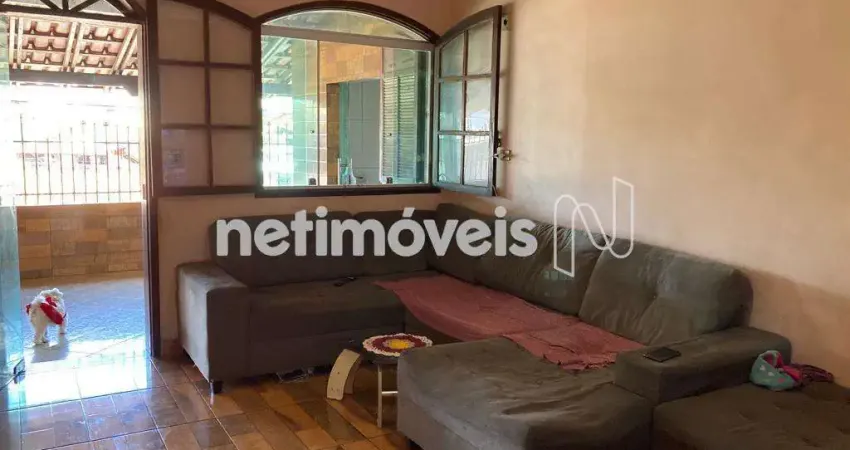 Casa com 3 quartos à venda no Petrolândia, Contagem