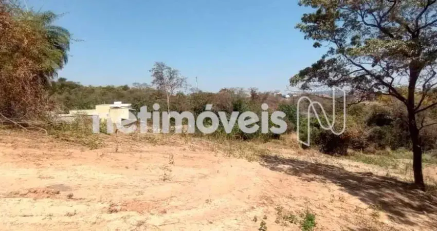 Terreno à venda na Rua Sessenta e Seis, Tropical, Contagem