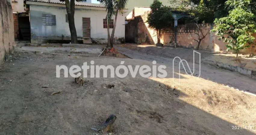 Terreno à venda na Rua Propano, Petrolândia, Contagem