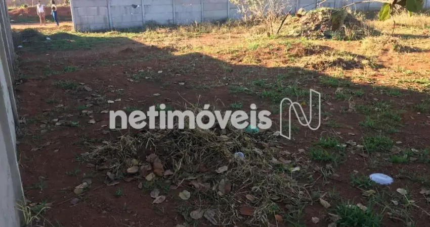 Terreno à venda no Planalto, Mateus Leme
