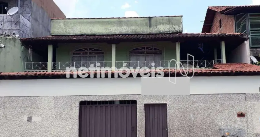 Casa com 3 quartos à venda na Rua Benzol, Petrolândia, Contagem