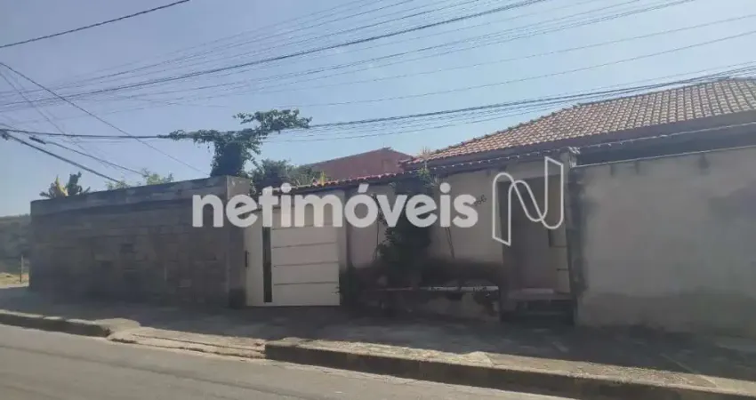 Casa com 3 quartos à venda na Vila Cristina, Betim 