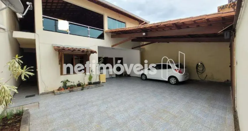 Casa com 5 quartos à venda na Sapucaia, Contagem