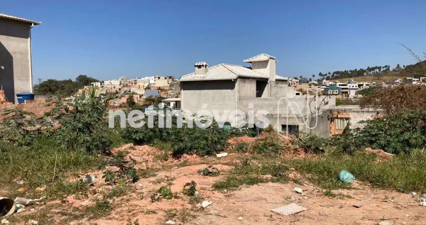 Terreno à venda no Monte Verde, Betim 
