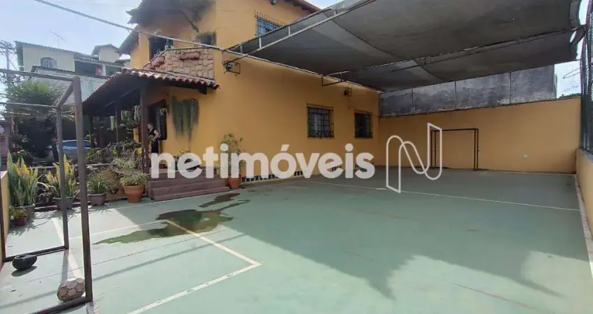 Casa com 5 quartos à venda no Três Barras, Contagem