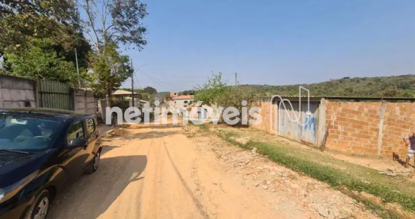 Casa com 2 quartos à venda no Tupã, Contagem 