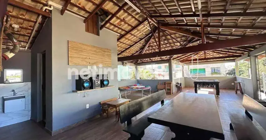 Casa com 4 quartos à venda na Sapucaia II, Contagem