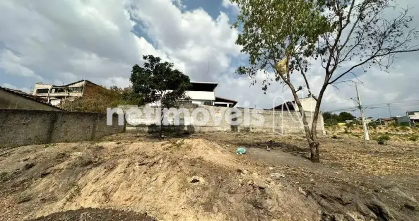 Terreno à venda no Duque de Caxias, Betim 
