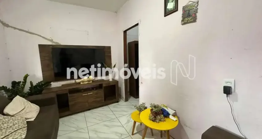Casa com 2 quartos à venda no Petrolândia, Contagem 