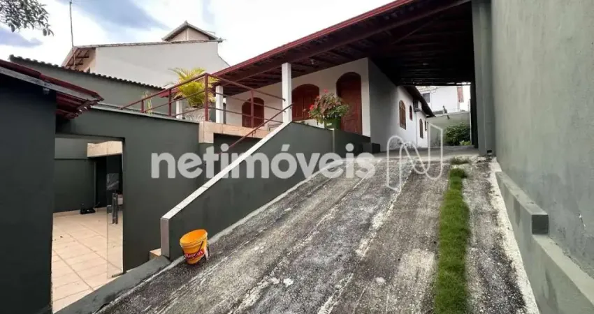 Casa com 4 quartos à venda no Jardim das Alterosas 1ª Seção, Betim