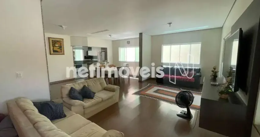 Casa com 3 quartos à venda no Tropical, Contagem 